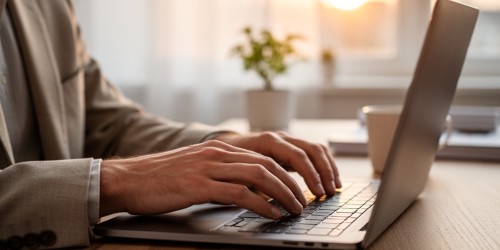 Segurança digital básica: 10 passos fundamentais para navegar na internet sem riscos