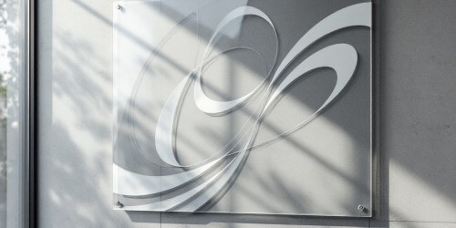 Logotipo em acrílico para parede com design sofisticado