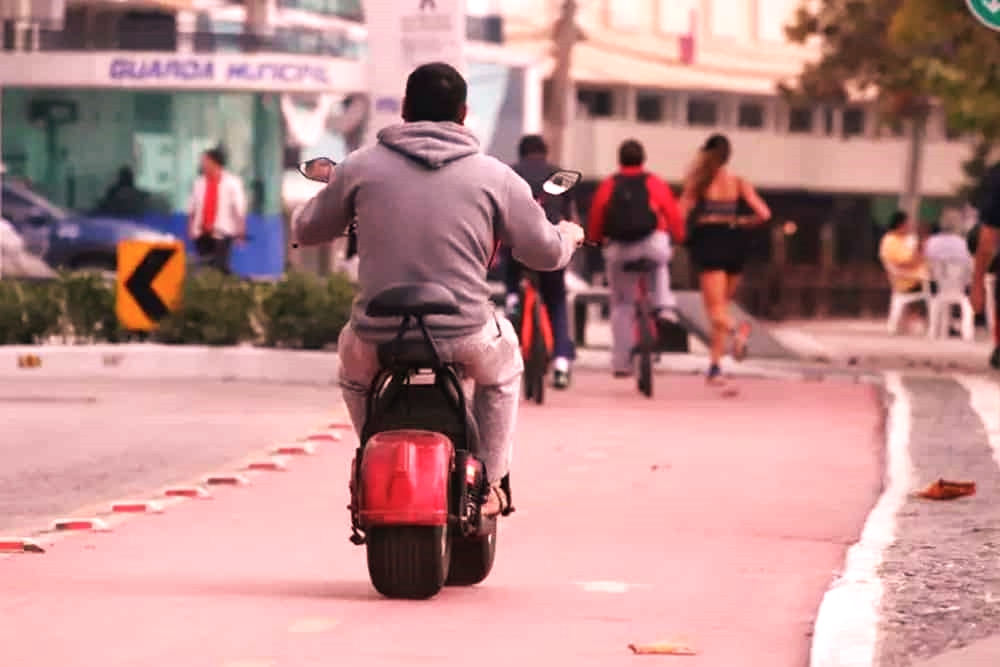 Scooter elétrica pode andar na ciclovia?