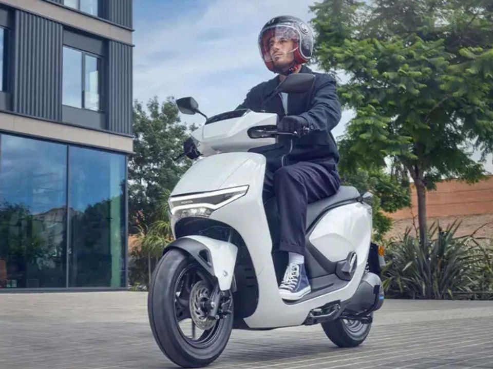 Economia financeira ao optar por uma scooter elétrica