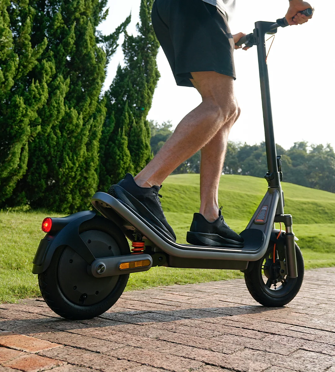 ​O Salto da Micro-Mobilidade: Como a IA e o IoT transformaram as scooters elétricas em veículos inteligentes.