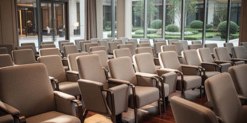 Comprar cadeiras de auditório para um hotel: preço e opções baratas