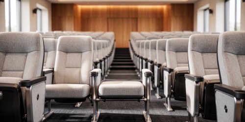 Como prever poltronas para pessoas obesas em um projeto de auditório