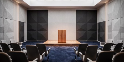 Como criar uma sala silenciosa para palestras e oficinas