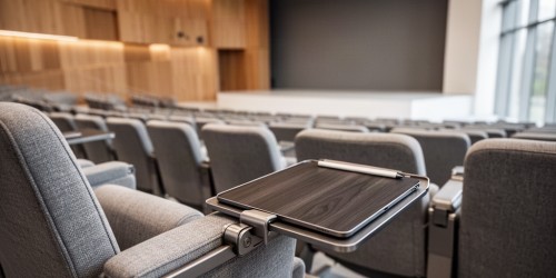 Como incluir pranchetas no projeto de um auditório de ensino