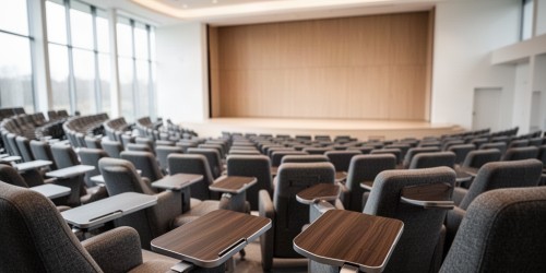 Como incluir poltronas com prancheta no projeto de um auditório