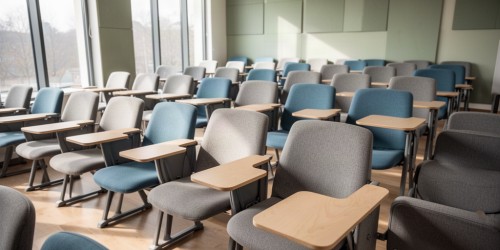 Quais cadeiras escolher para um auditório em uma escola de idiomas